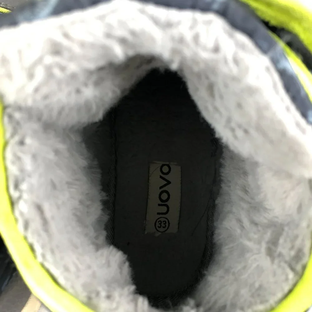 Uovo Kid's Size 33 Grey Lined Interior Hook & Loop Easy On Winter Ankle Boots